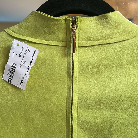 Suede Lime green top with gold zipper with tassel on the back size large - Picture 3 of 5